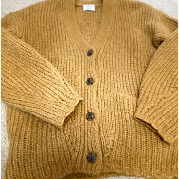 aritzia Eva cardigan - Picture 4 of 14